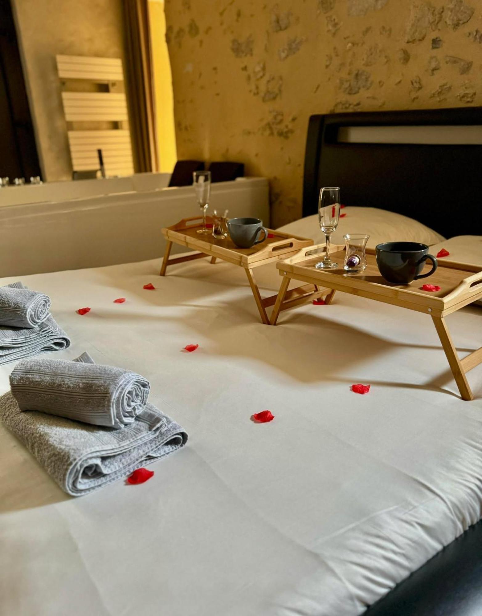 Love Queen Spa Detente Blois Exterior photo